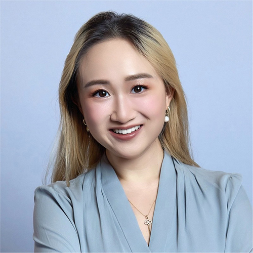 Julia Xu '15